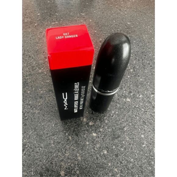 Mac Silky Matte Lipstick - Picture 2 of 5